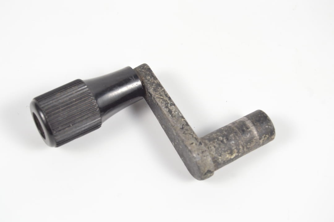 RĄCZKA/KORBA OD TELEFONU POLOWEGO FF33 SYGN. 1940