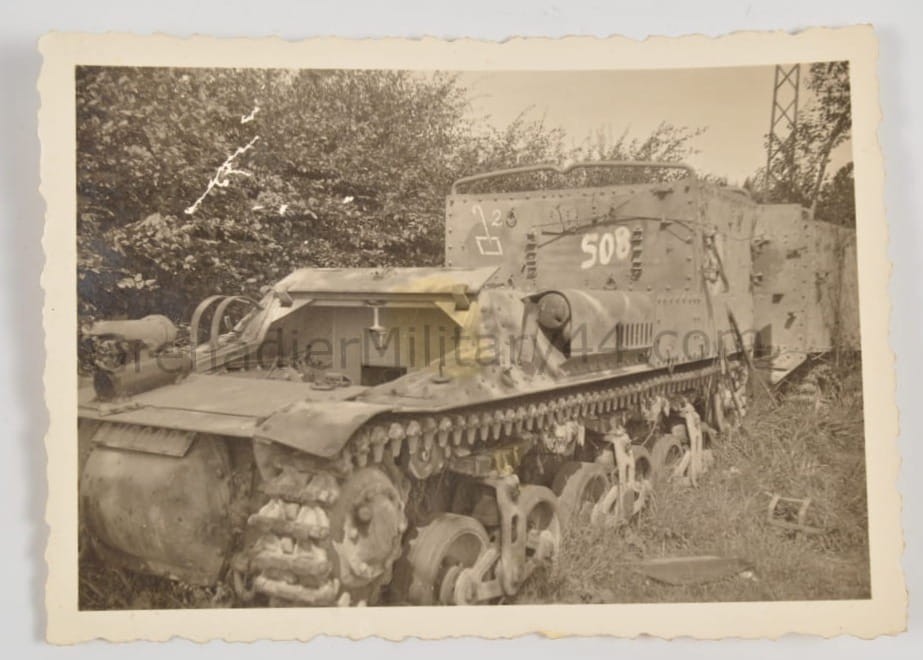 ZDJĘCIE LORRAINE 37L( NORMANDIA 1944)