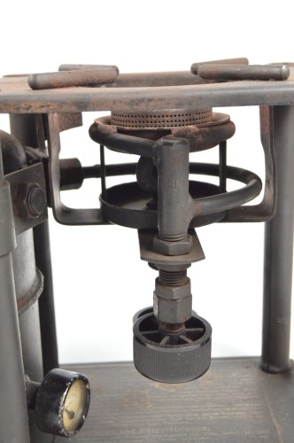 Kraftstoff-Heizkocher 1943