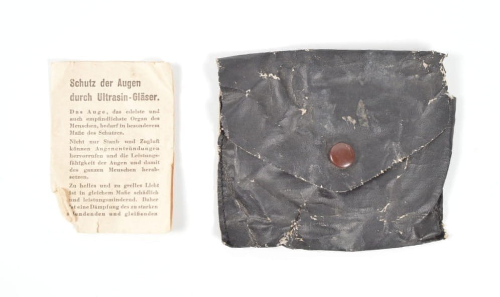 POKROWIEC I INSTRUKCJA OD GOGLI PRZECIWSŁONECZNYCH