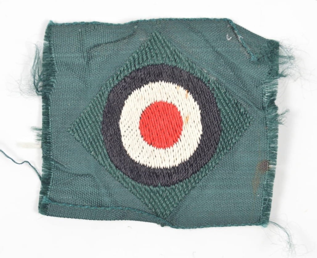 TRÓJKOLOROWA KOKARDA NARODOWA NA CZAPKĘ POLOWĄ