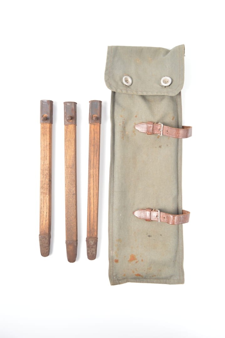 POKROWIEC Z PALIKAMI DO NAMIOTU TECHNISCHE NOTHILFE