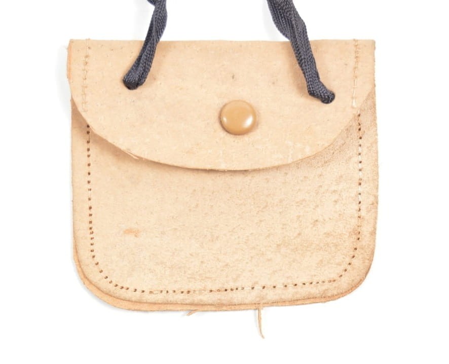 DOG TAG CARRYING POUCH WITH CORD