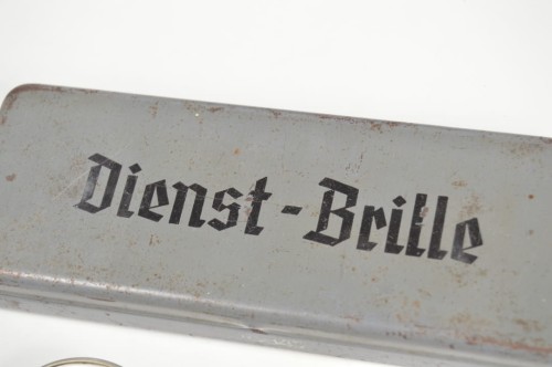 Dienst- Brille