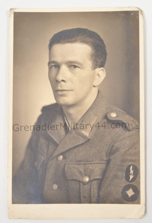 ZDJĘCIE PORTRETOWE ŻOŁNIERZ OBSŁUGA ŁACZNOSCI